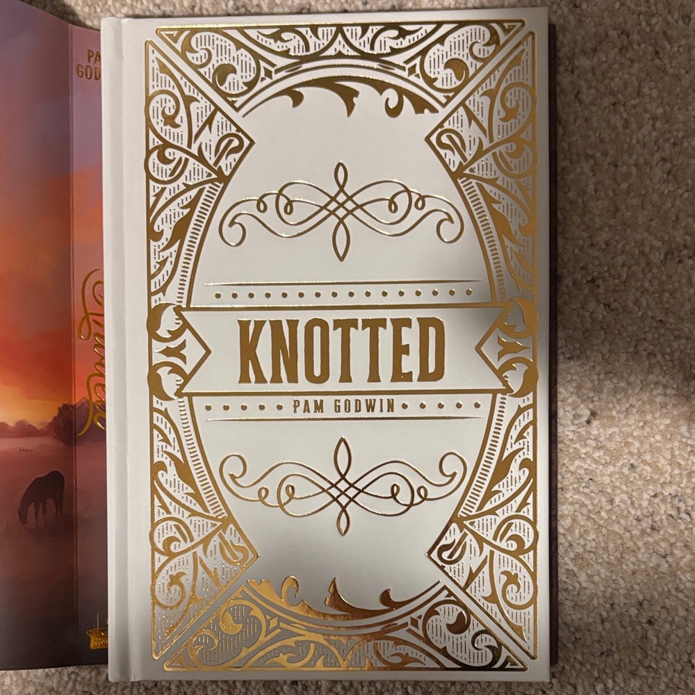 Pam Godwin, Knotted, Luxe Special Edition